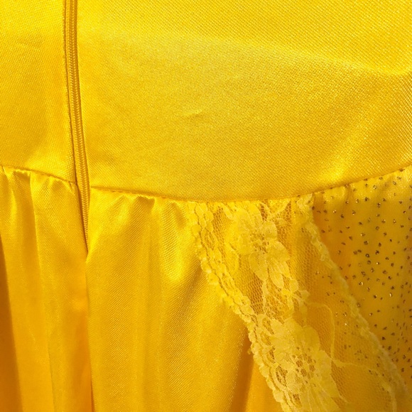 Official Beauty Princess cosplay costume dress golden size medium/Large M/L - Picture 4 of 7